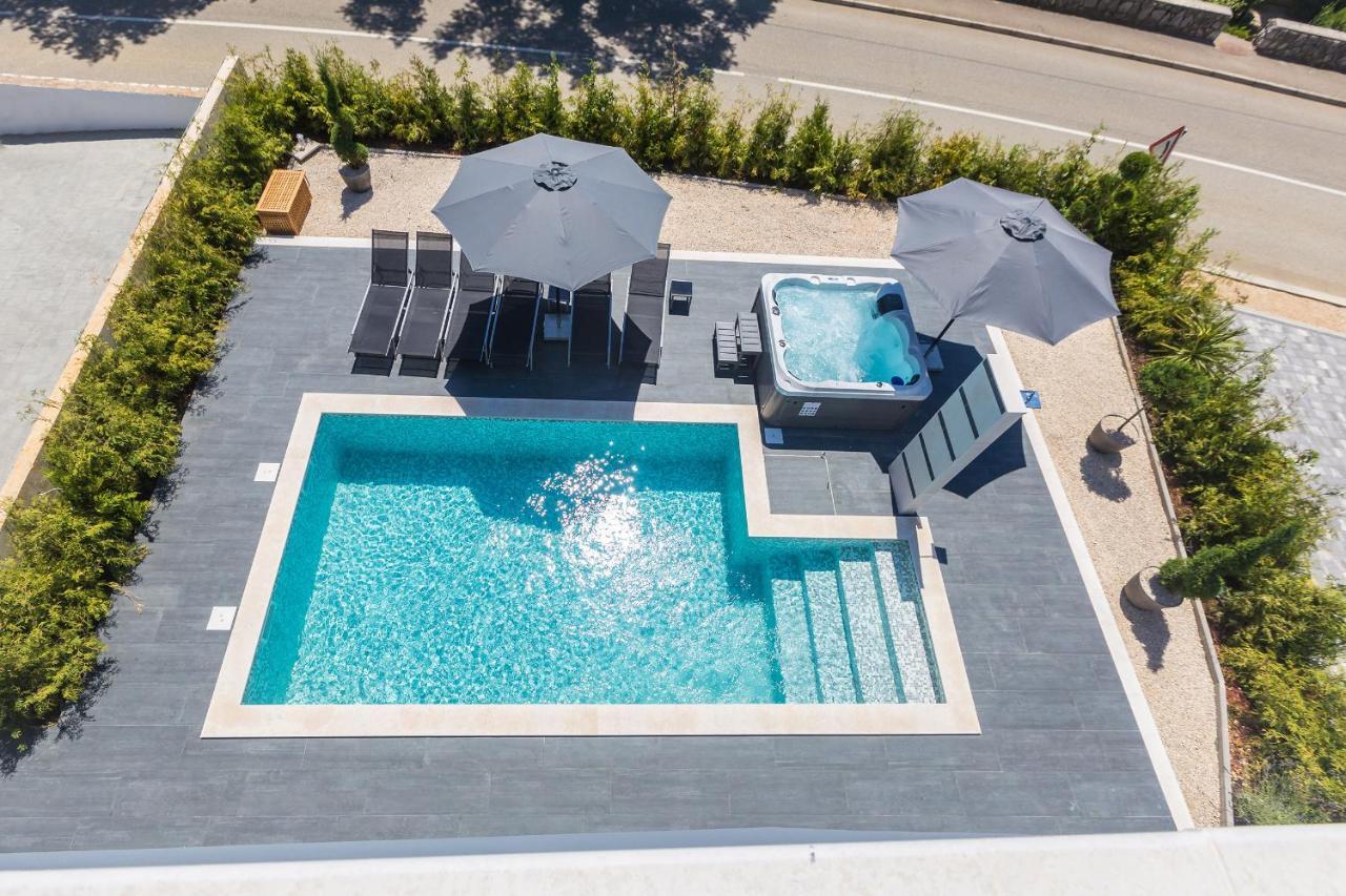 Luxury Apartment Noa Njivice Exterior foto